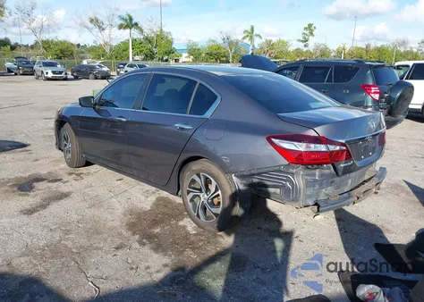 2016 Honda Accord Lx z USA, uszkodzony, nr VIN 1HGCR2F30GA179422